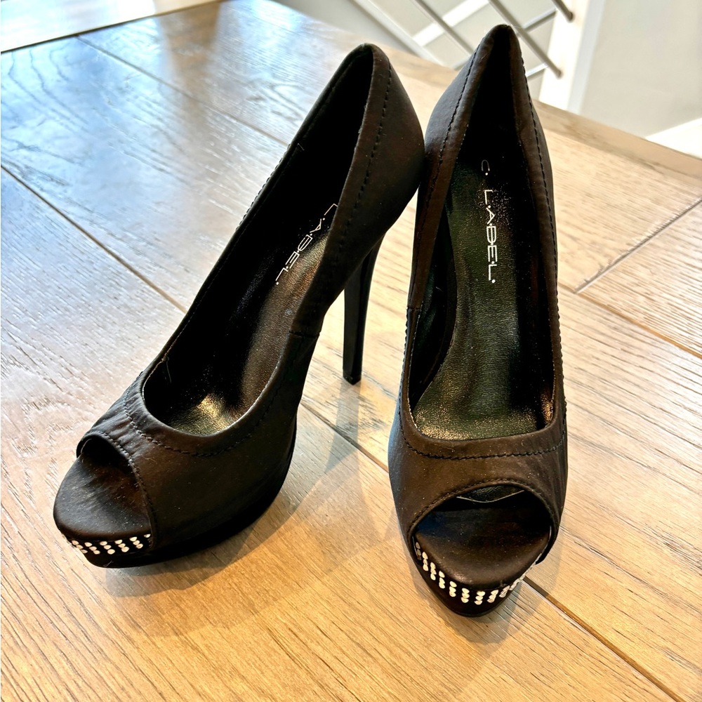 C. Label Satin & Rhinestone Stiletto Heels Pumps Open Peep Toe Design Sz 7
